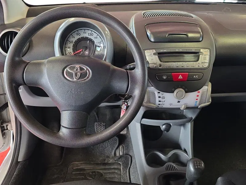 Toyota Aygo usata a Messina (8)