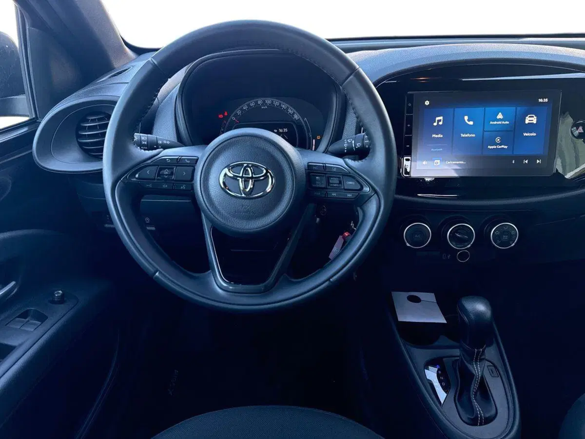 Toyota Aygo X usata a Reggio Calabria (8)