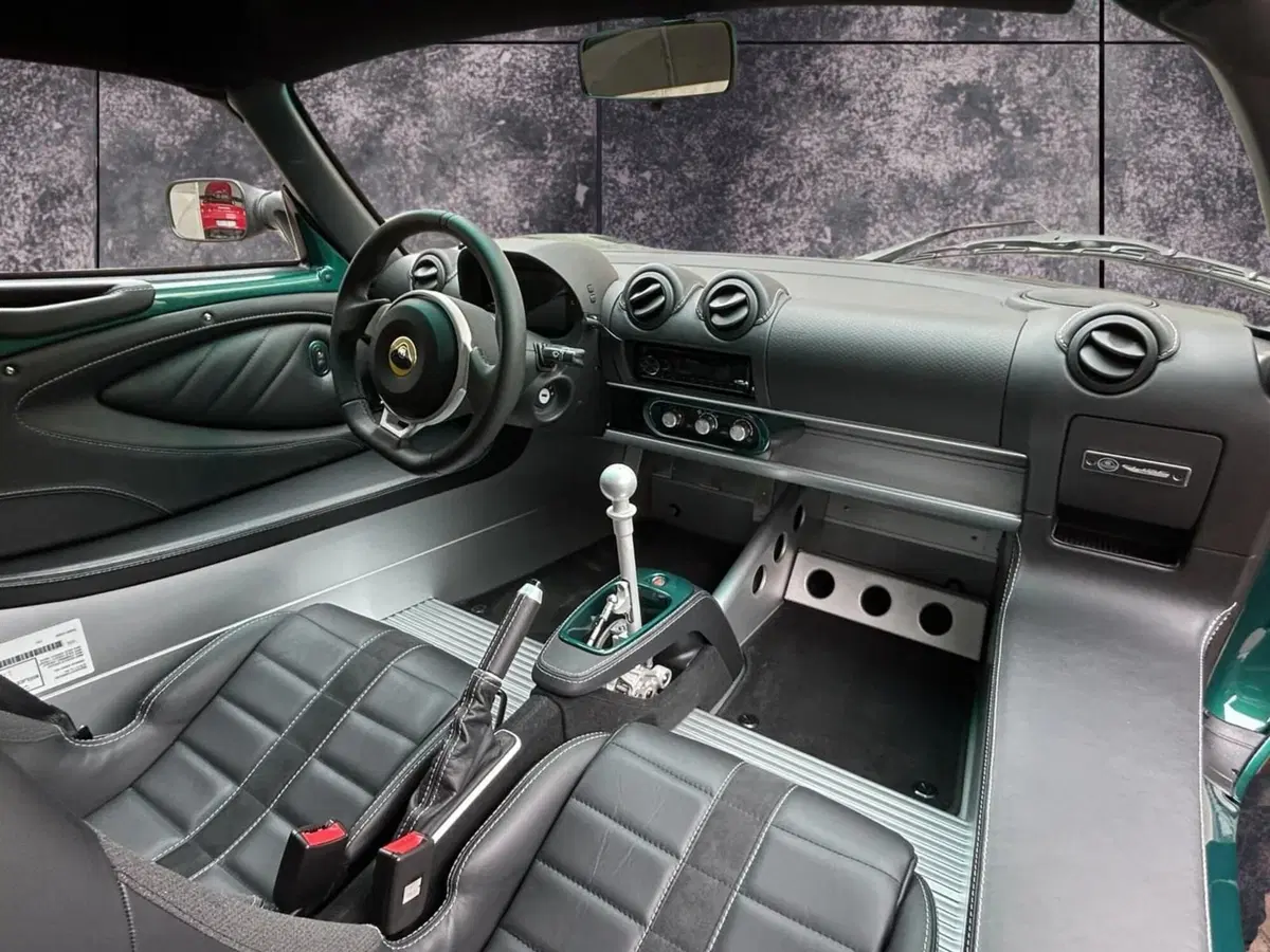 Lotus Elise usata a Novara (7)