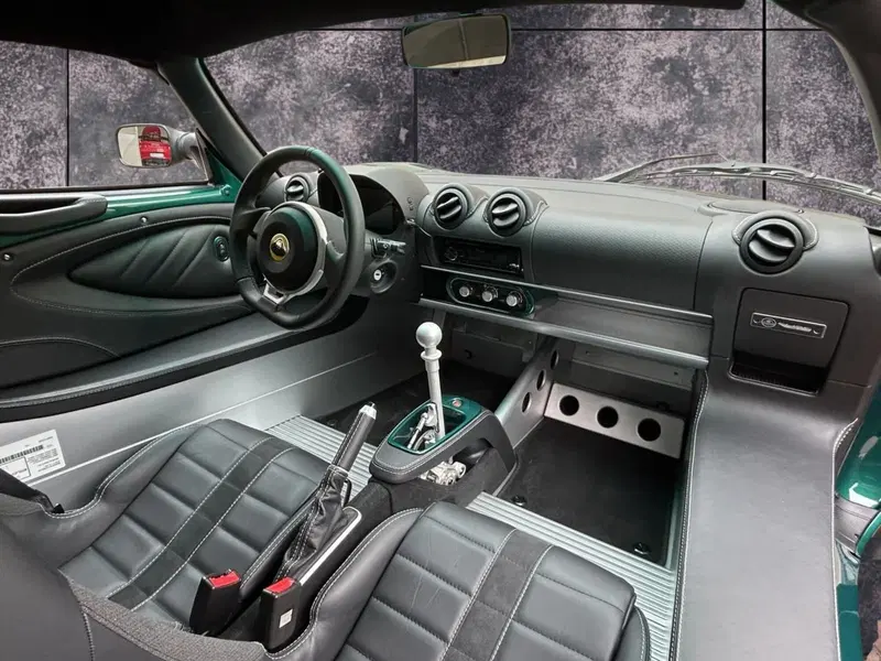 Lotus Elise usata a Novara (7)