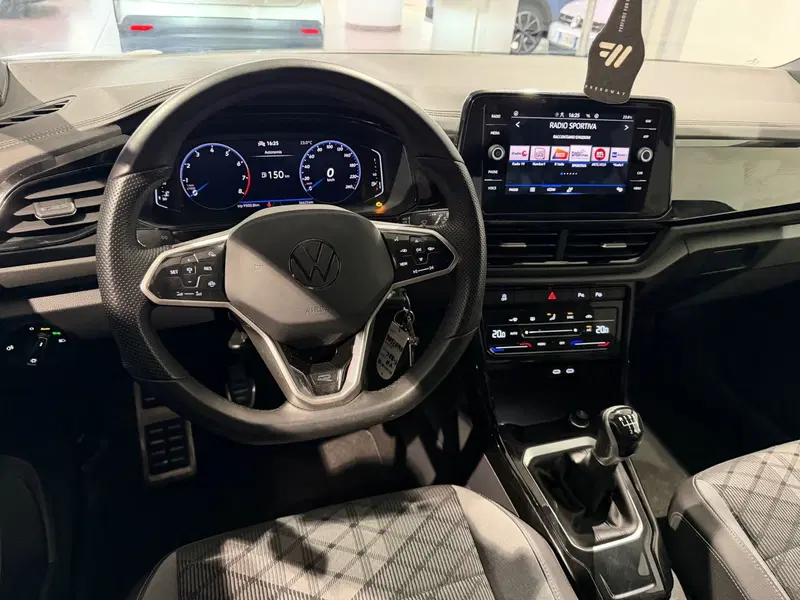 Volkswagen T-Roc usata a Genova (11)