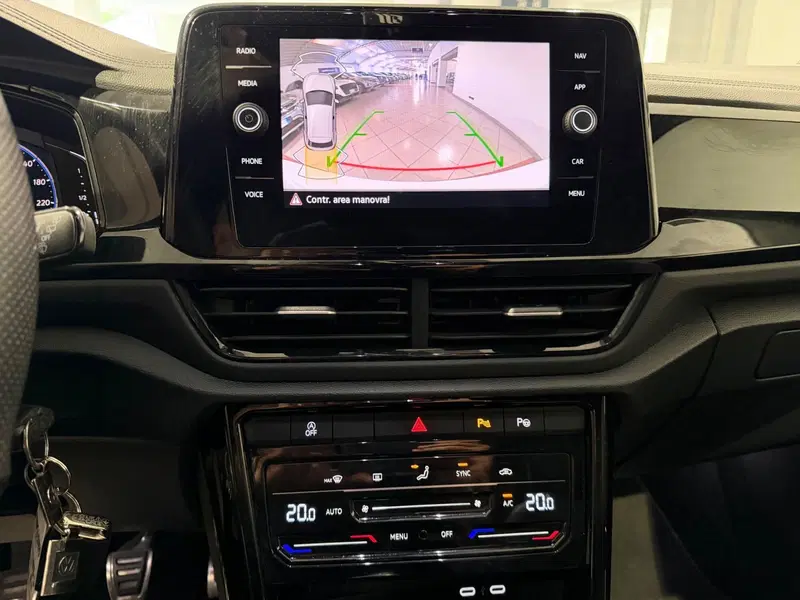 Volkswagen T-Roc usata a Genova (13)
