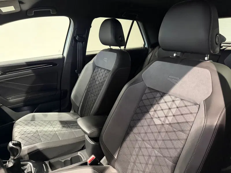 Volkswagen T-Roc usata a Genova (9)