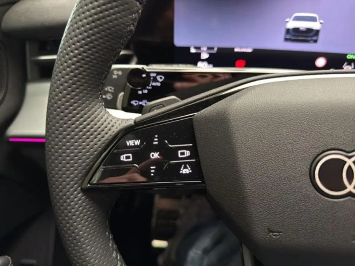Audi Q3 Sportback nuova a Milano (16)