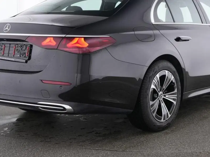 Mercedes-Benz Classe E usata a Milano (10)