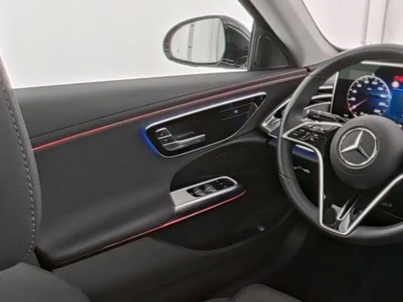 Mercedes-Benz Classe E usata a Milano (6)