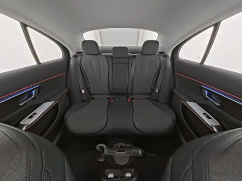 Mercedes-Benz Classe E usata a Milano (8)