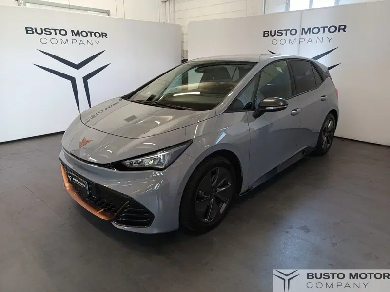 Cupra Born usata a Varese (3)