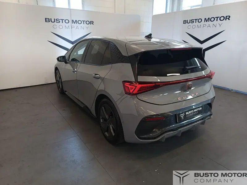 Cupra Born usata a Varese (4)