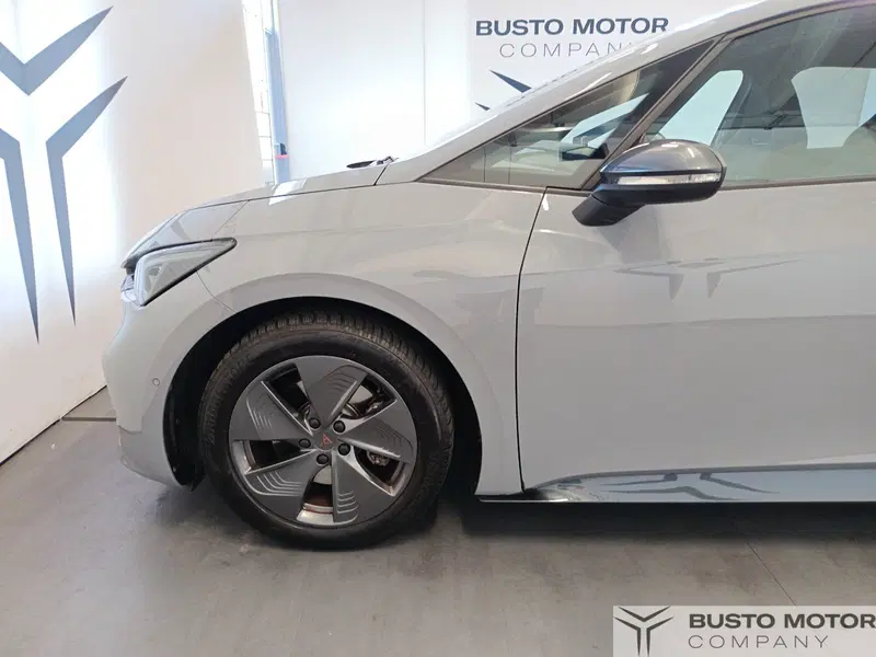 Cupra Born usata a Varese (7)