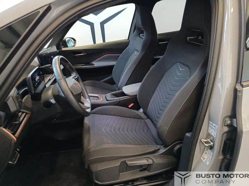 Cupra Born usata a Varese (8)