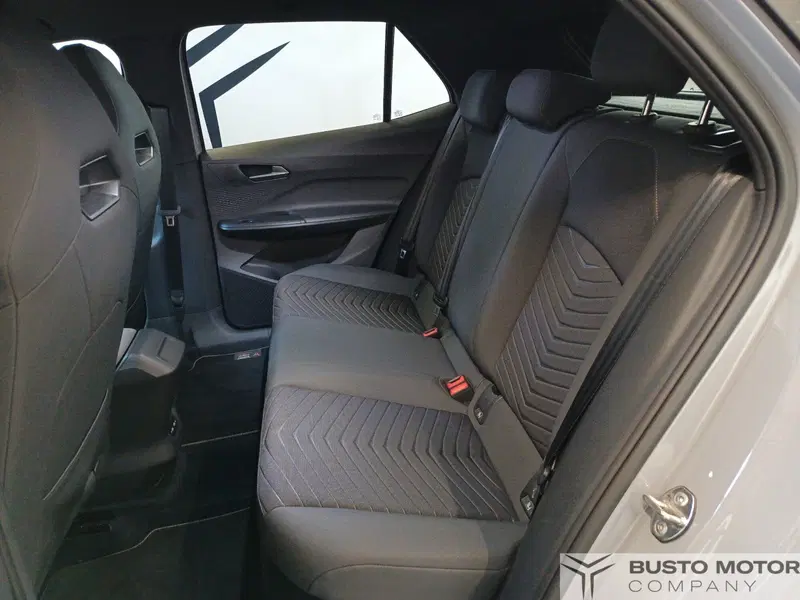 Cupra Born usata a Varese (9)