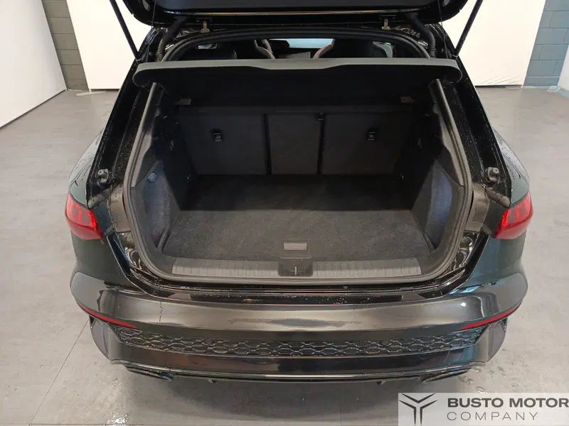 Audi RS 3 Sportback usata a Varese (11)