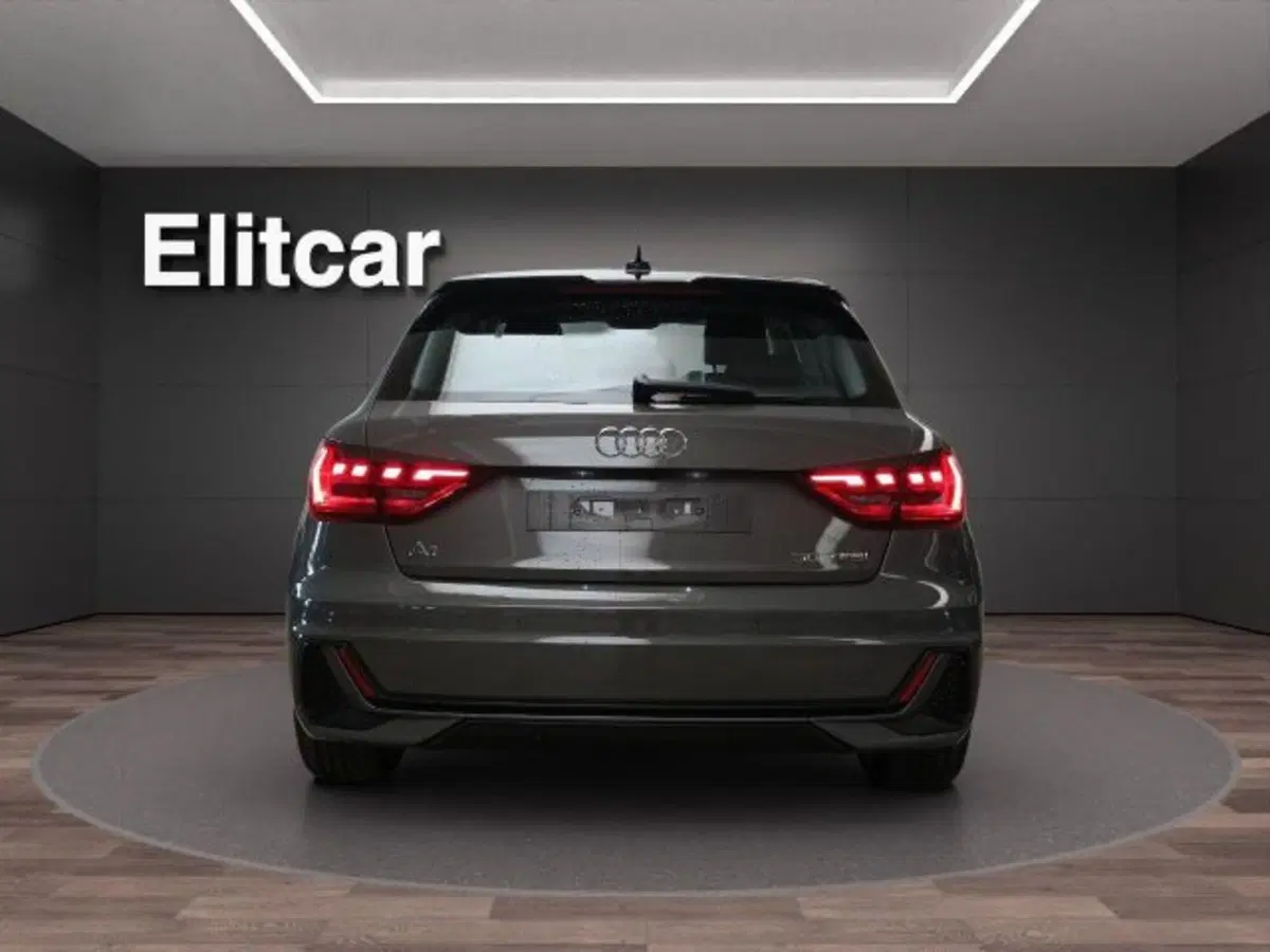 Audi A1 Sportback nuova a Novara (6)