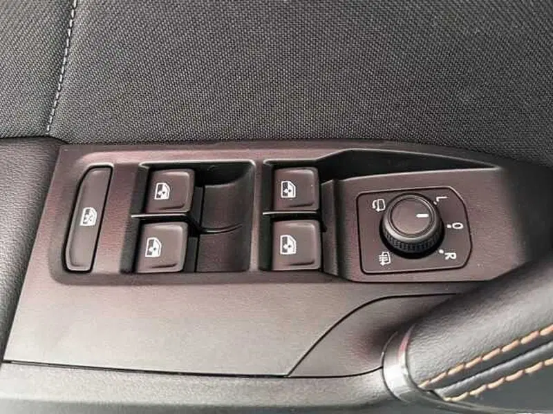 Cupra Leon usata a Vicenza (11)