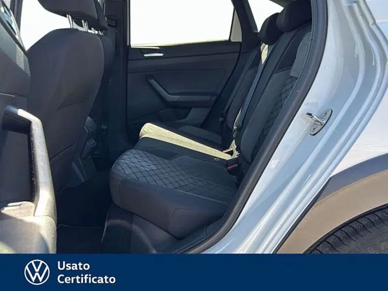 Volkswagen Taigo usata a Vicenza (10)