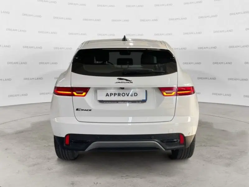 Jaguar E-Pace usata a Livorno (8)