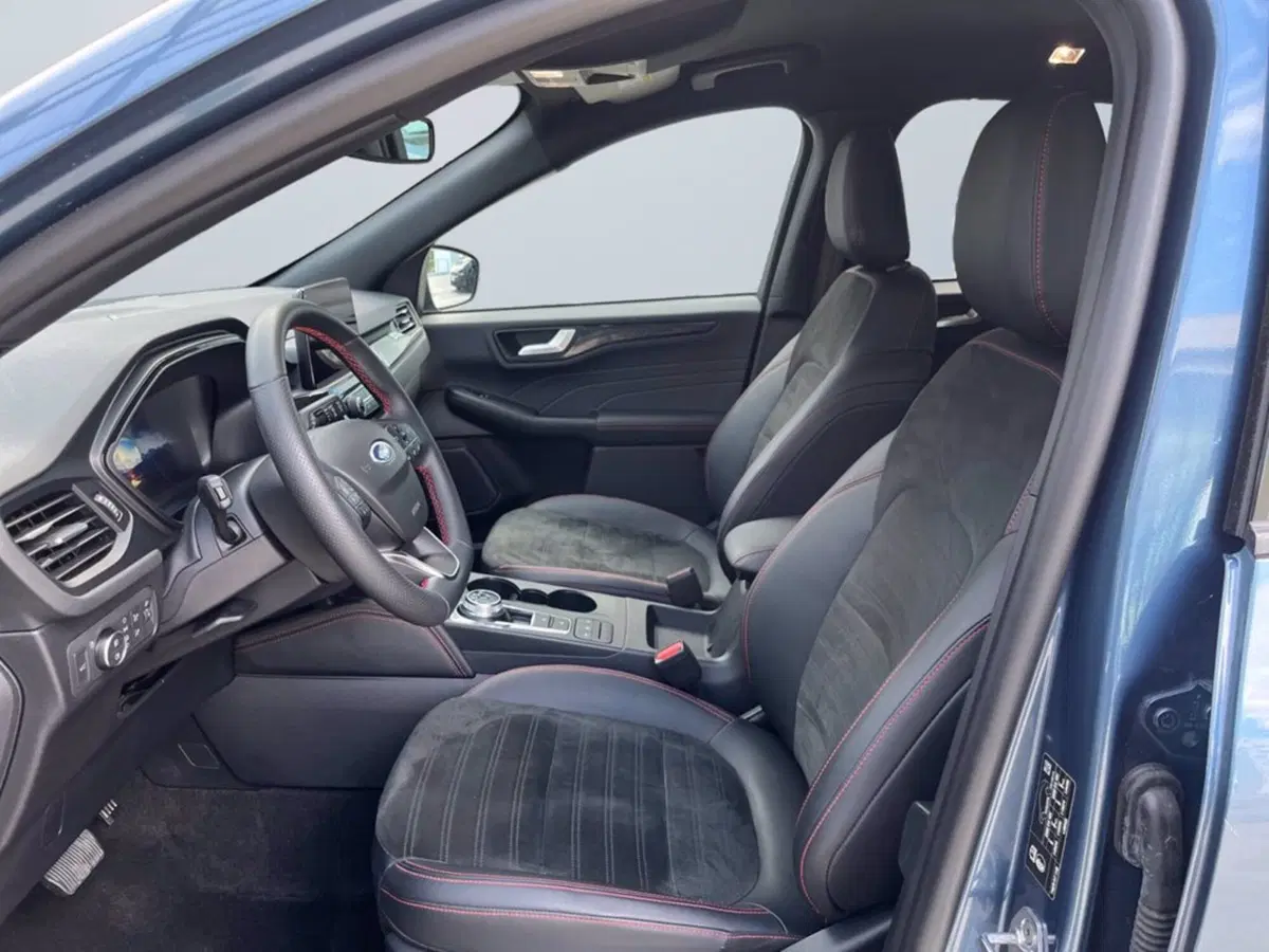 Ford Kuga usata a Milano (10)