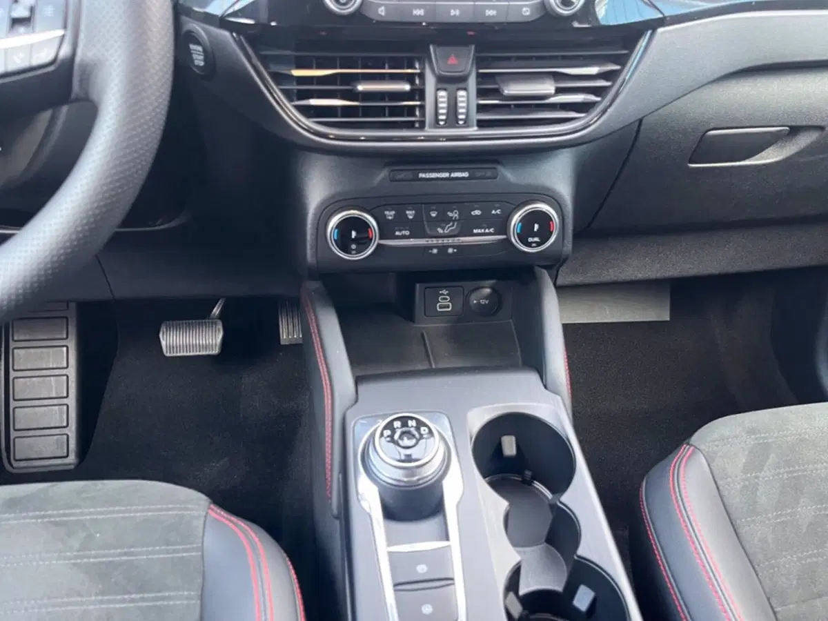 Ford Kuga usata a Milano (16)