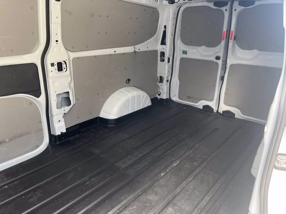 Ford Transit Custom Furgone usata a Milano (12)