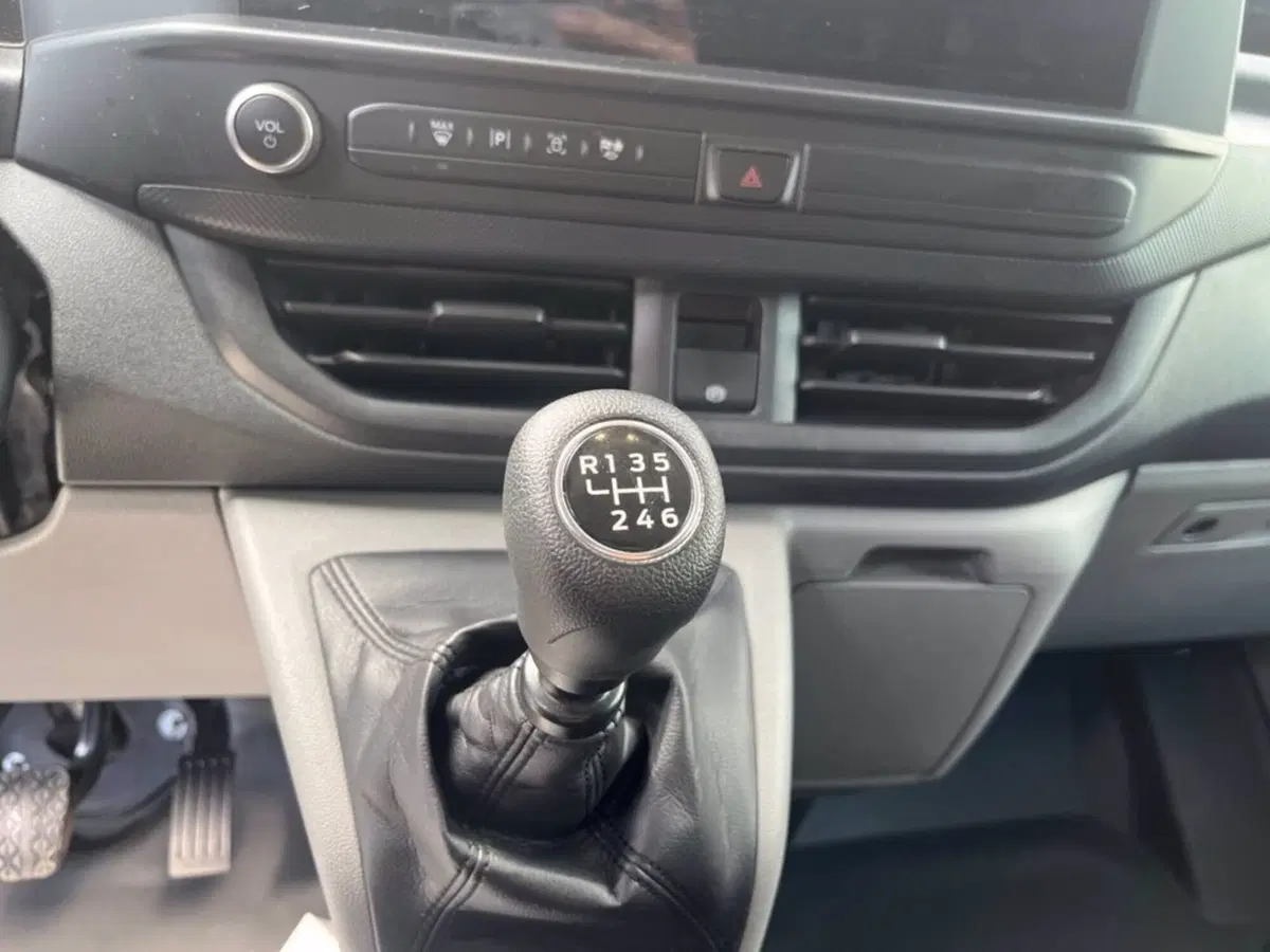 Ford Transit Custom Furgone usata a Milano (16)