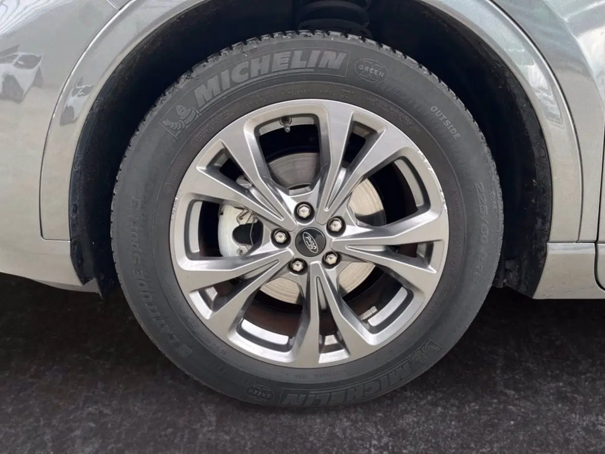 Ford Kuga usata a Milano (10)