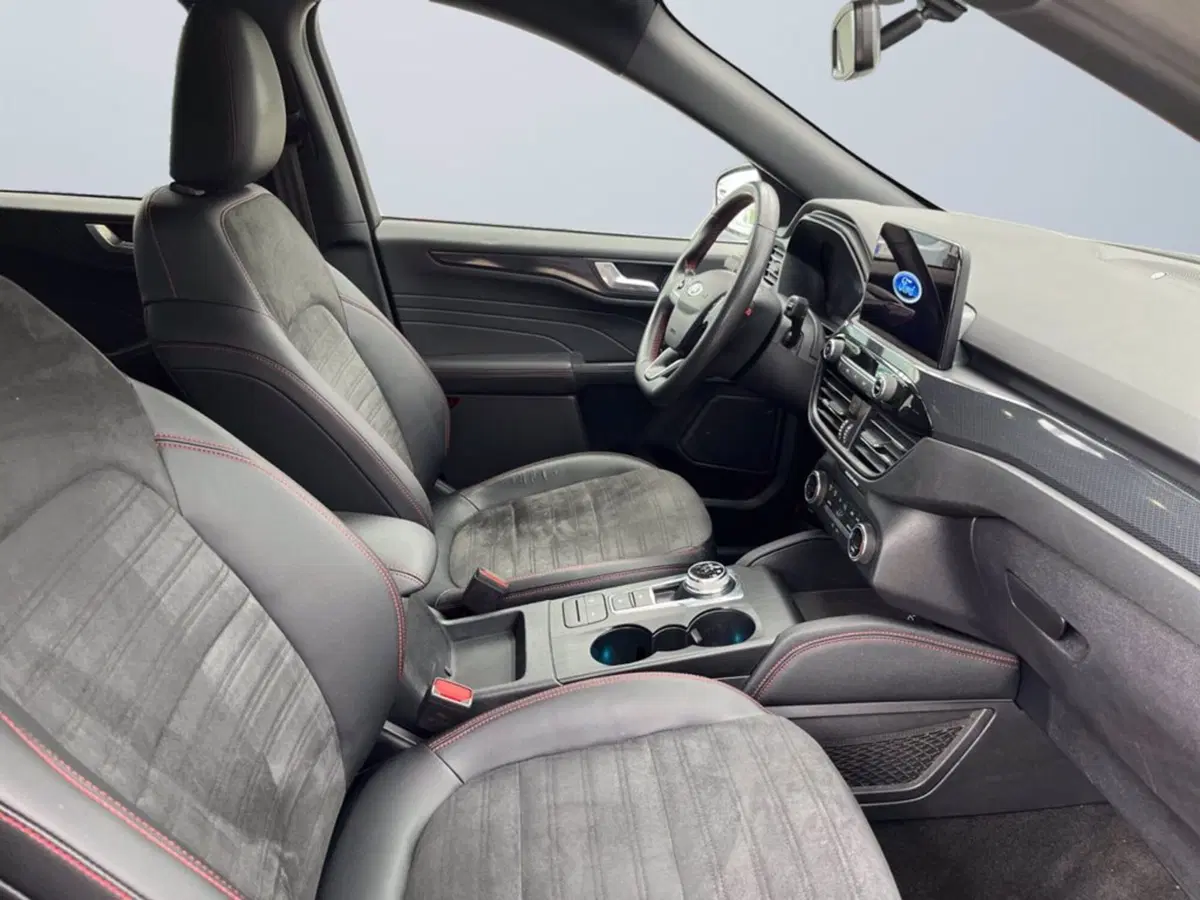 Ford Kuga usata a Milano (16)