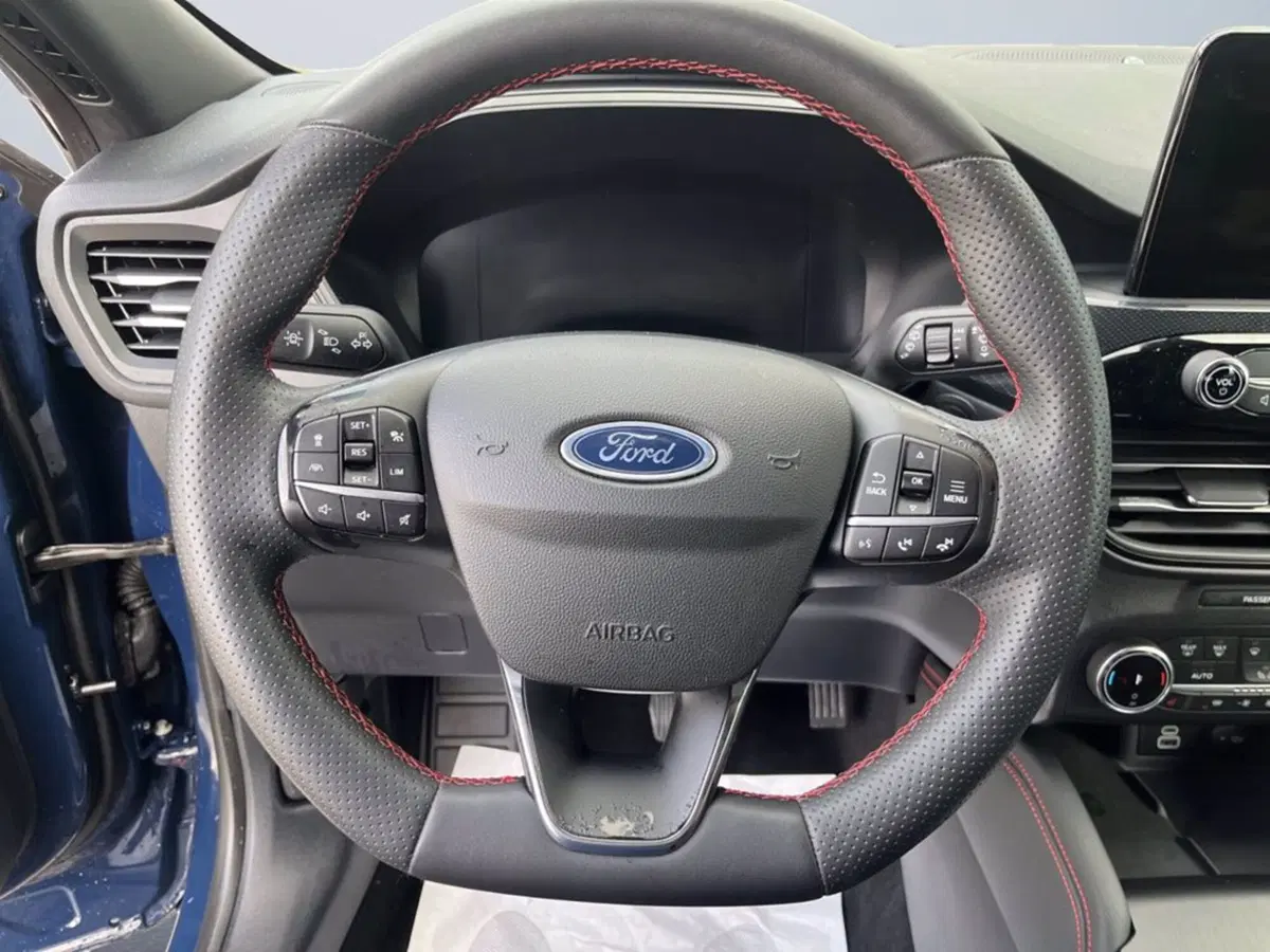 Ford Kuga usata a Milano (13)