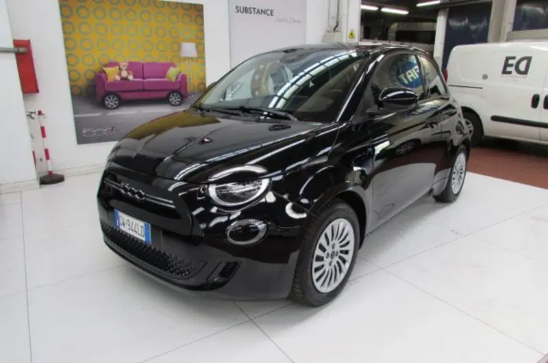 Fiat 500e usata a Milano