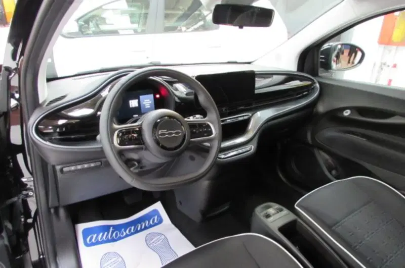 Fiat 500e usata a Milano (7)