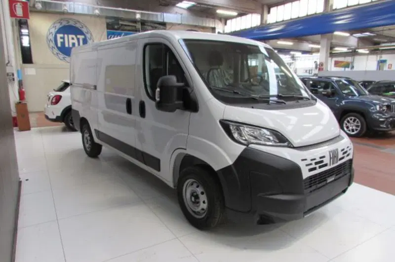Fiat Ducato Furgone nuova a Milano (2)