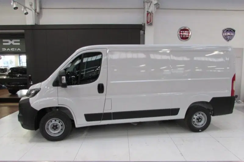 Fiat Ducato Furgone nuova a Milano (4)