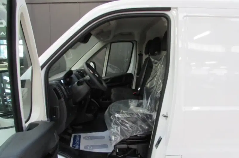 Fiat Ducato Furgone nuova a Milano (6)