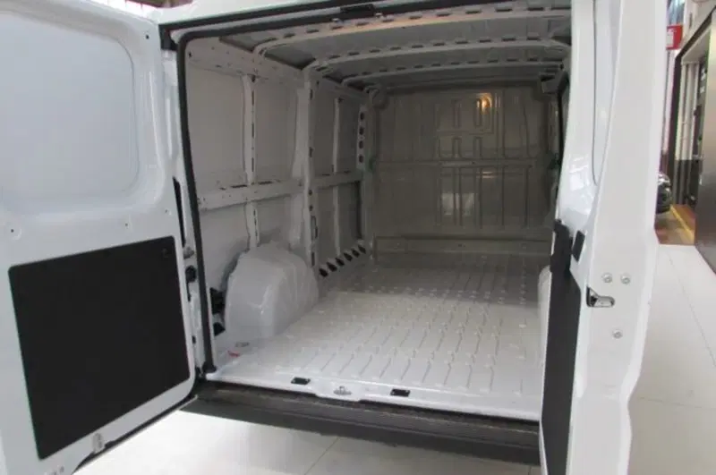 Fiat Ducato Furgone nuova a Milano (8)