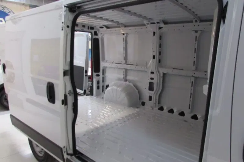 Fiat Ducato Furgone nuova a Milano (9)