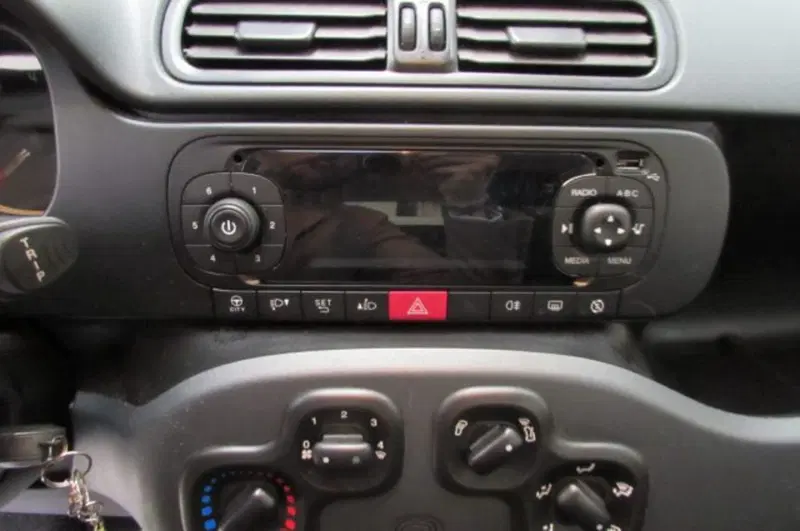 Fiat Panda usata a Milano (9)