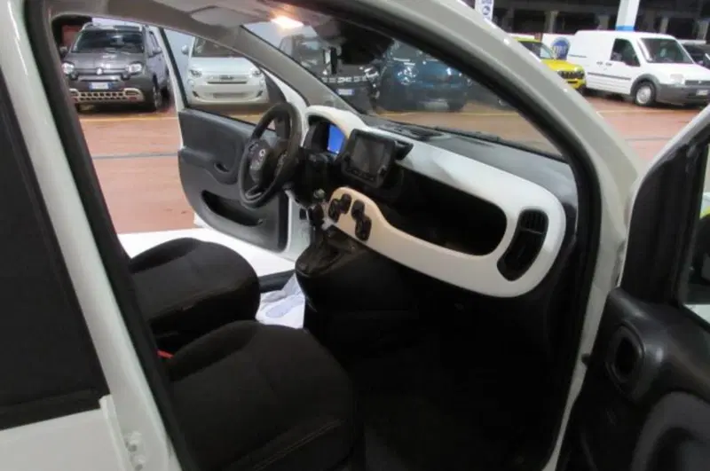 Fiat Panda Cross usata a Milano (16)