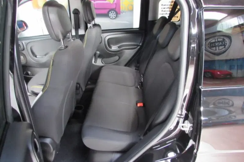 Fiat Panda Cross usata a Milano (13)