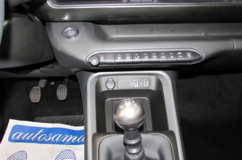 Jeep Avenger nuova a Milano (10)