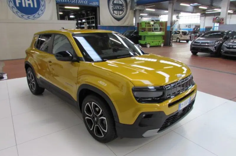 Jeep Avenger usata a Milano (2)