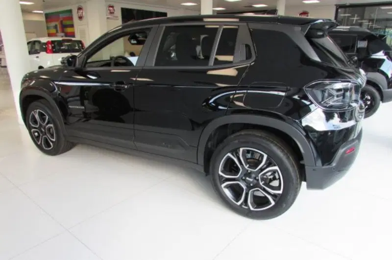 Jeep Avenger nuova a Milano (4)