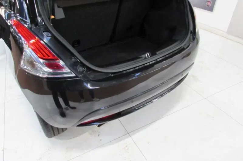 Lancia Ypsilon usata a Milano (14)
