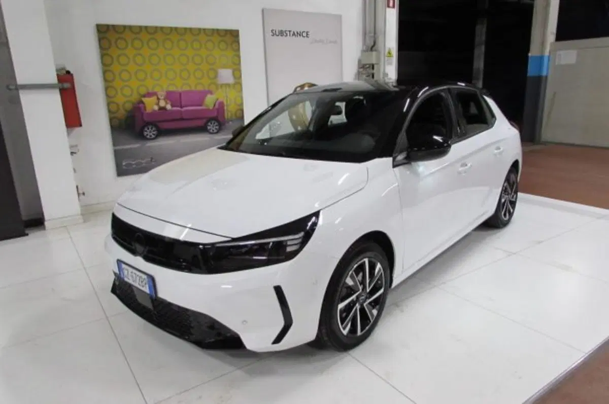 Opel Corsa usata a Milano (2)