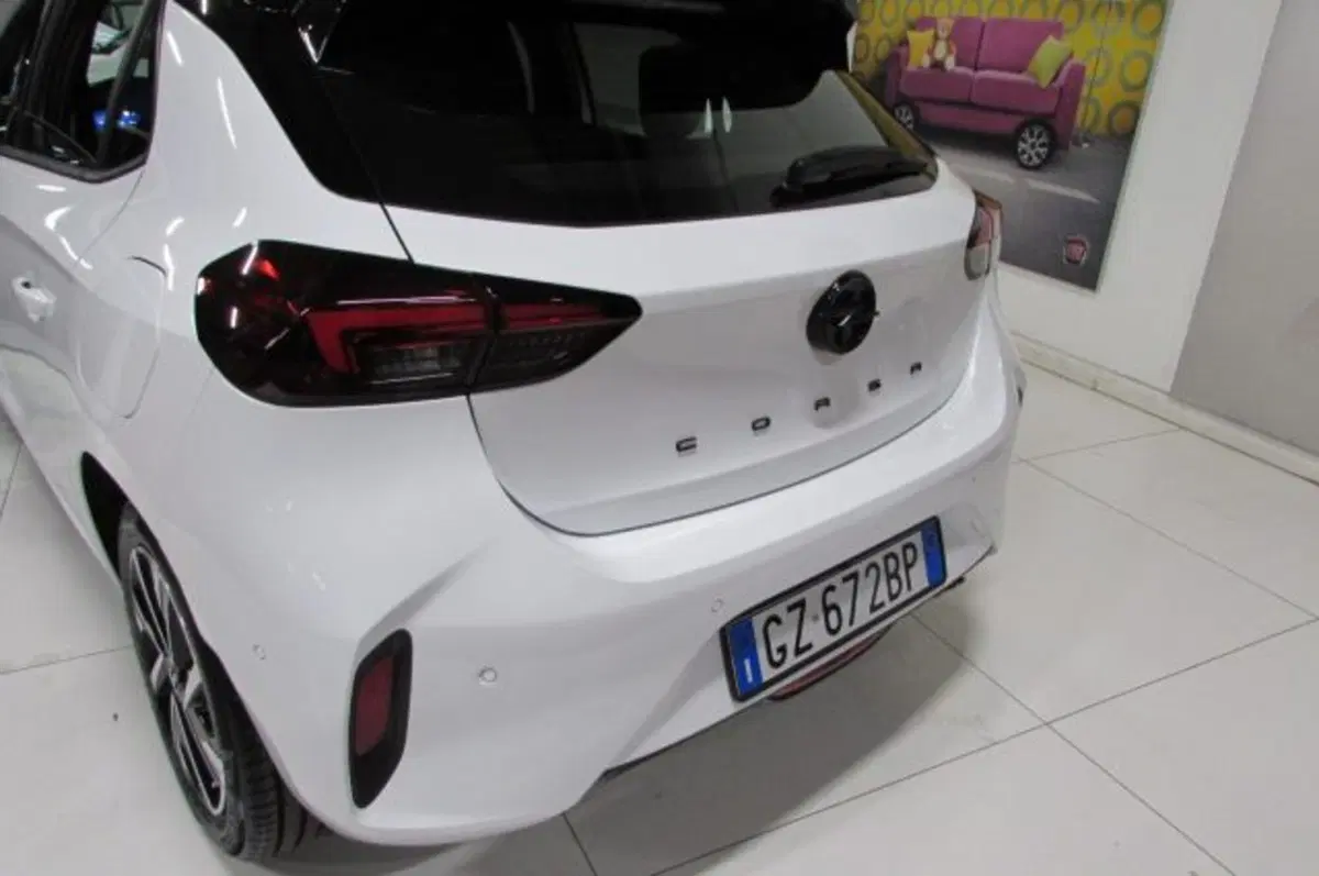 Opel Corsa usata a Milano (16)