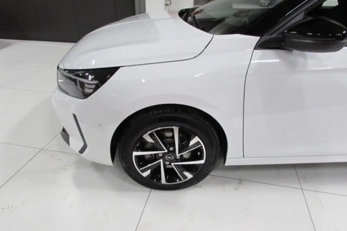 Opel Corsa usata a Milano (6)