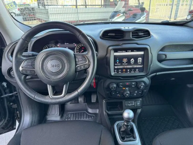 Jeep Renegade usata a Savona (12)