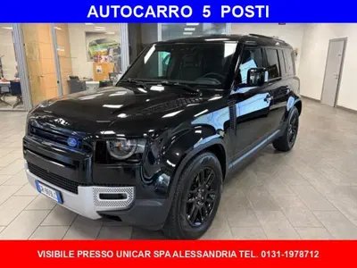 Land Rover Defender 110 3.0d i6 mhev X-Dynamic SE awd 200cv auto del 2024 usata a Alba