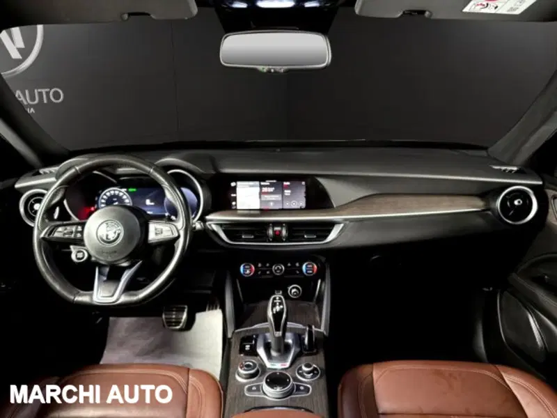 Alfa Romeo Stelvio usata a Perugia (12)
