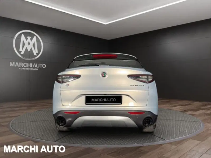 Alfa Romeo Stelvio usata a Perugia (6)
