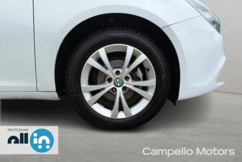 Alfa Romeo Giulietta usata a Venezia (17)